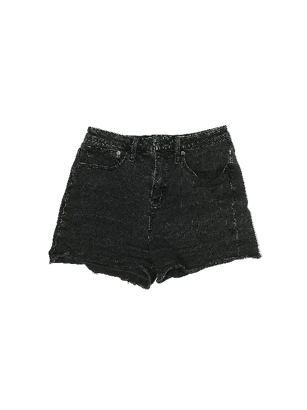 Low-Rise Denim Shorts in Dark Wash