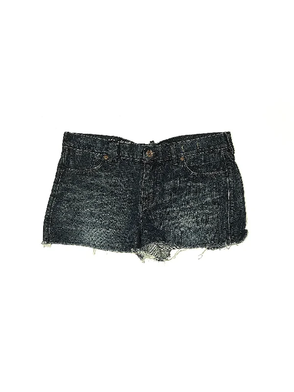 Low-Rise Denim Shorts in Dark Wash