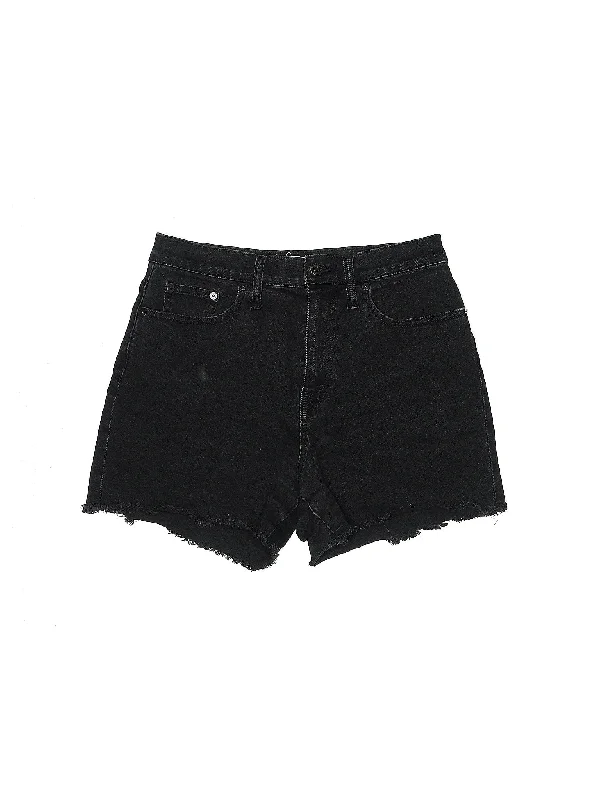 Low-Rise Denim Shorts in Dark Wash