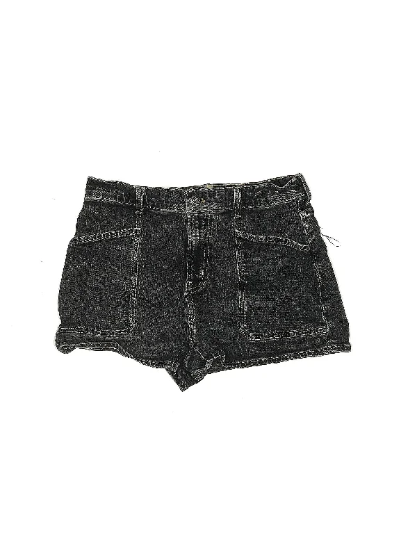 Low-Rise Denim Shorts in Dark Wash