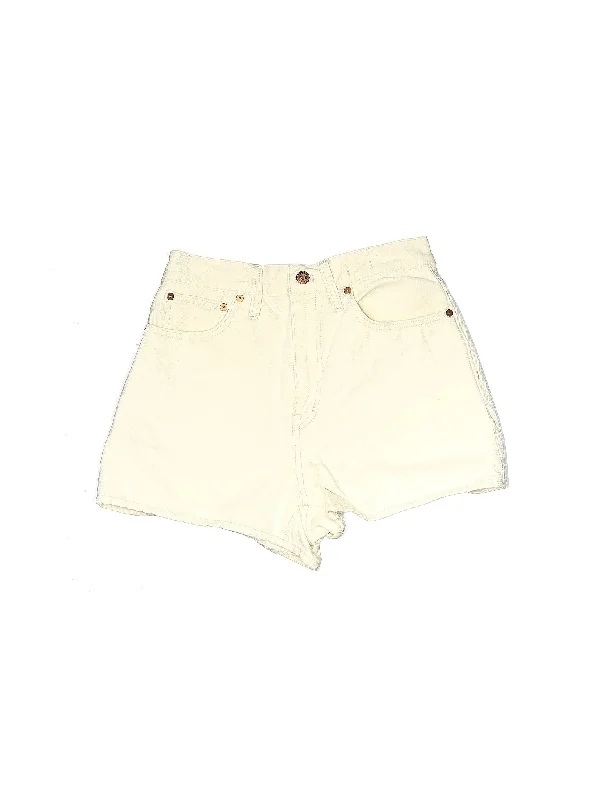 Mid-Rise Denim Shorts in Light Wash