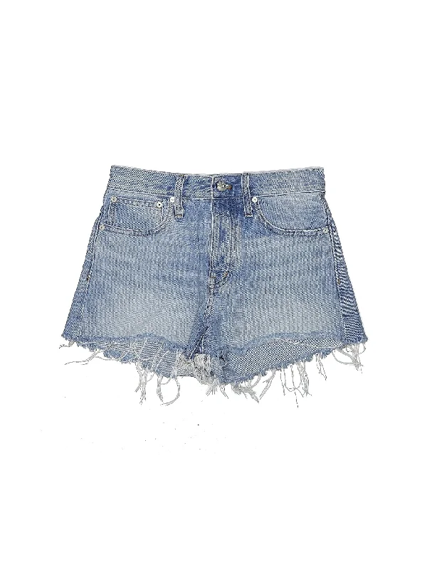 Mid-Rise Denim Shorts in Medium Wash