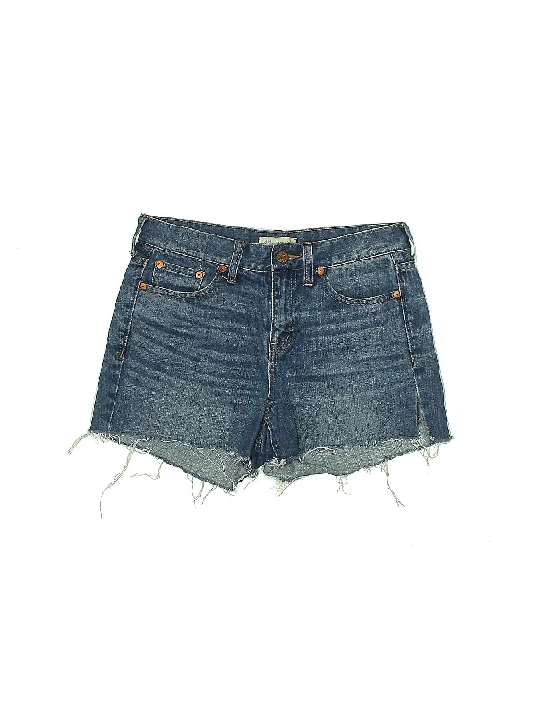 Mid-Rise Denim Shorts in Medium Wash