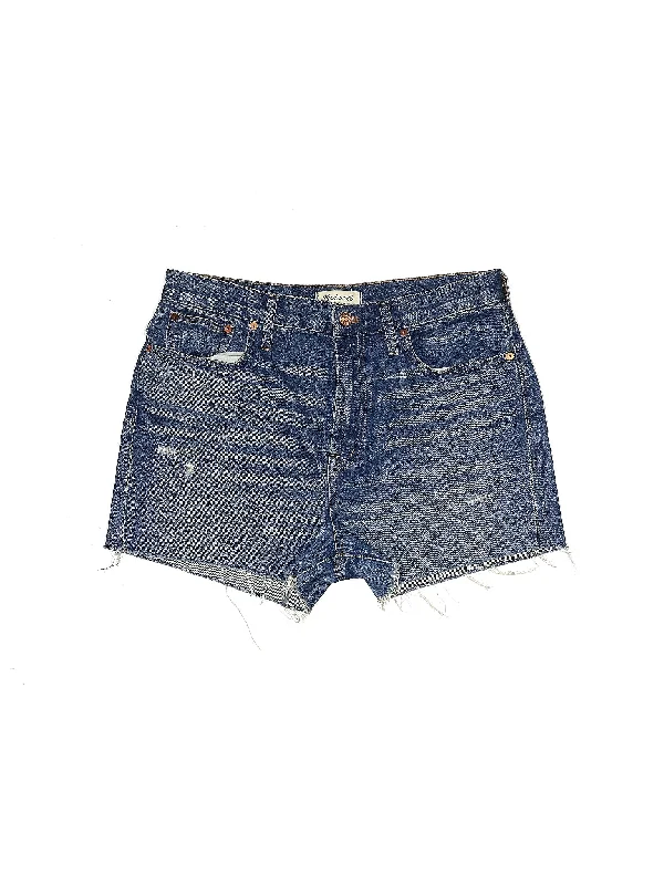 Mid-Rise Denim Shorts in Medium Wash