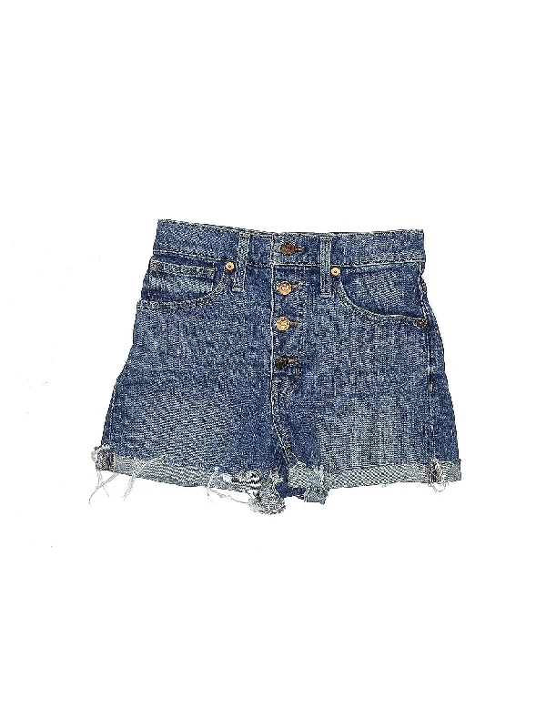 Mid-Rise Denim Shorts in Medium Wash